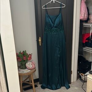 Elegant Teal Evening Gown